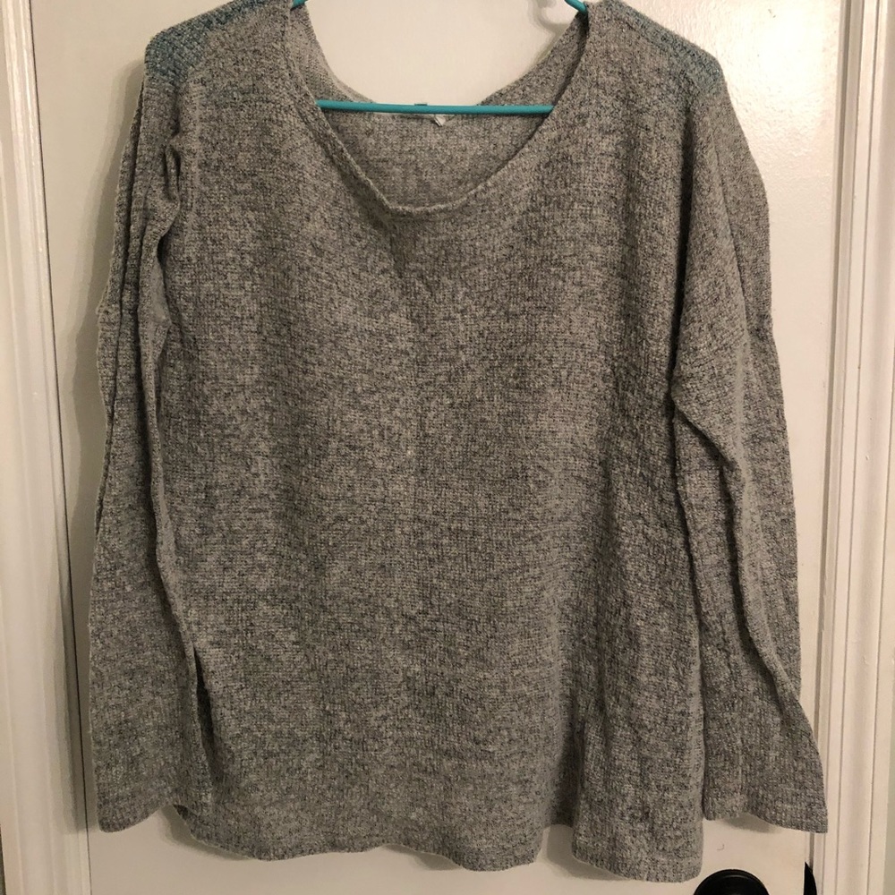 Piko gray sweater, size small!
